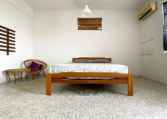 Oyo 90295 Beacon Homestay Kuching 吉隆坡